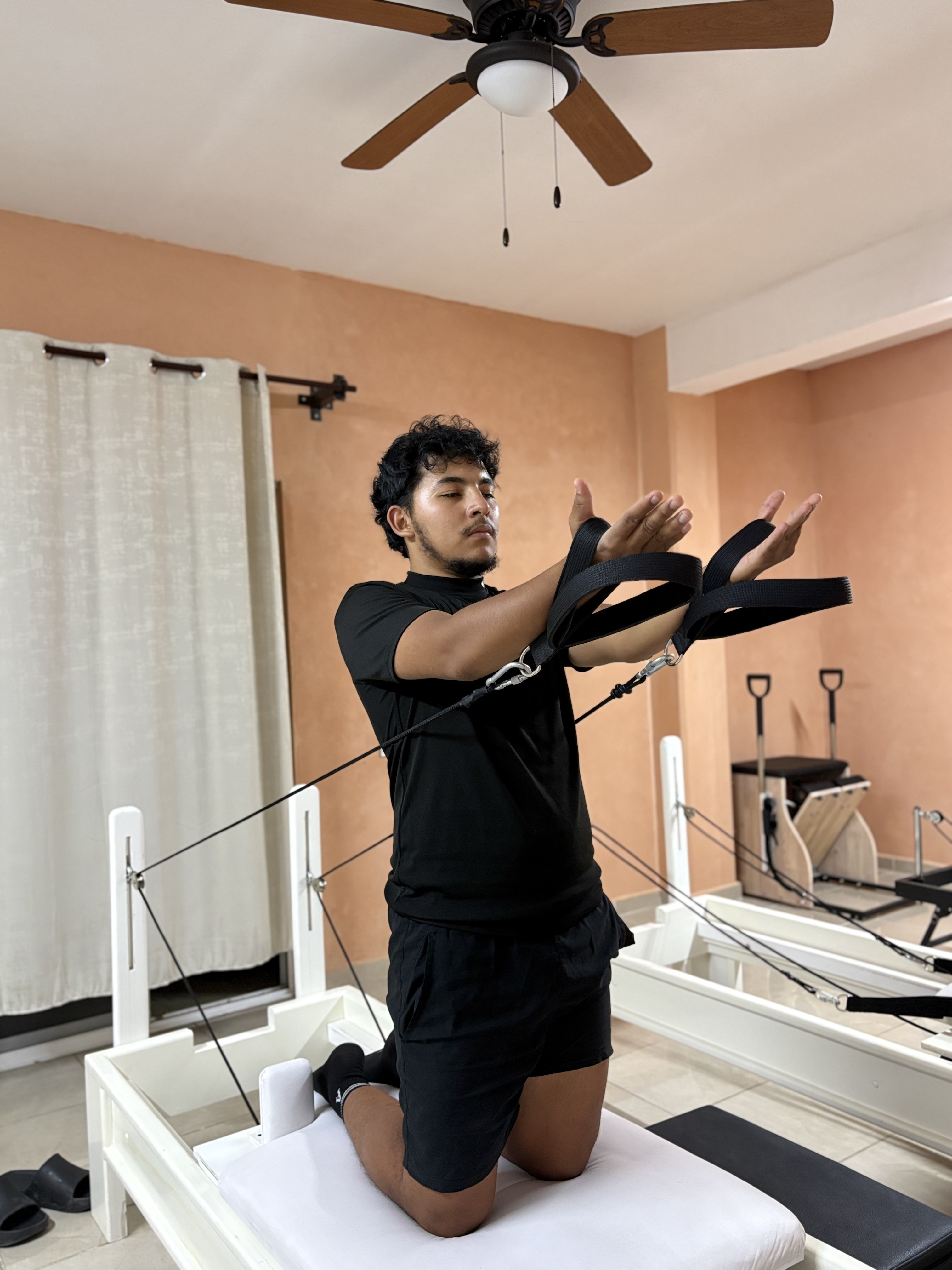 Galo's Pilates Studio slider 25